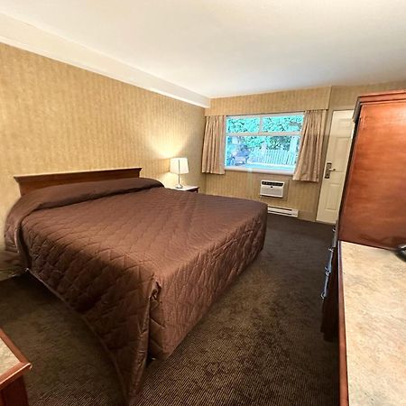 סארי Linda Vista Motel מראה חיצוני תמונה