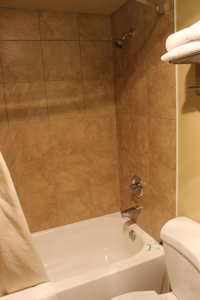 סארי Linda Vista Motel מראה חיצוני תמונה