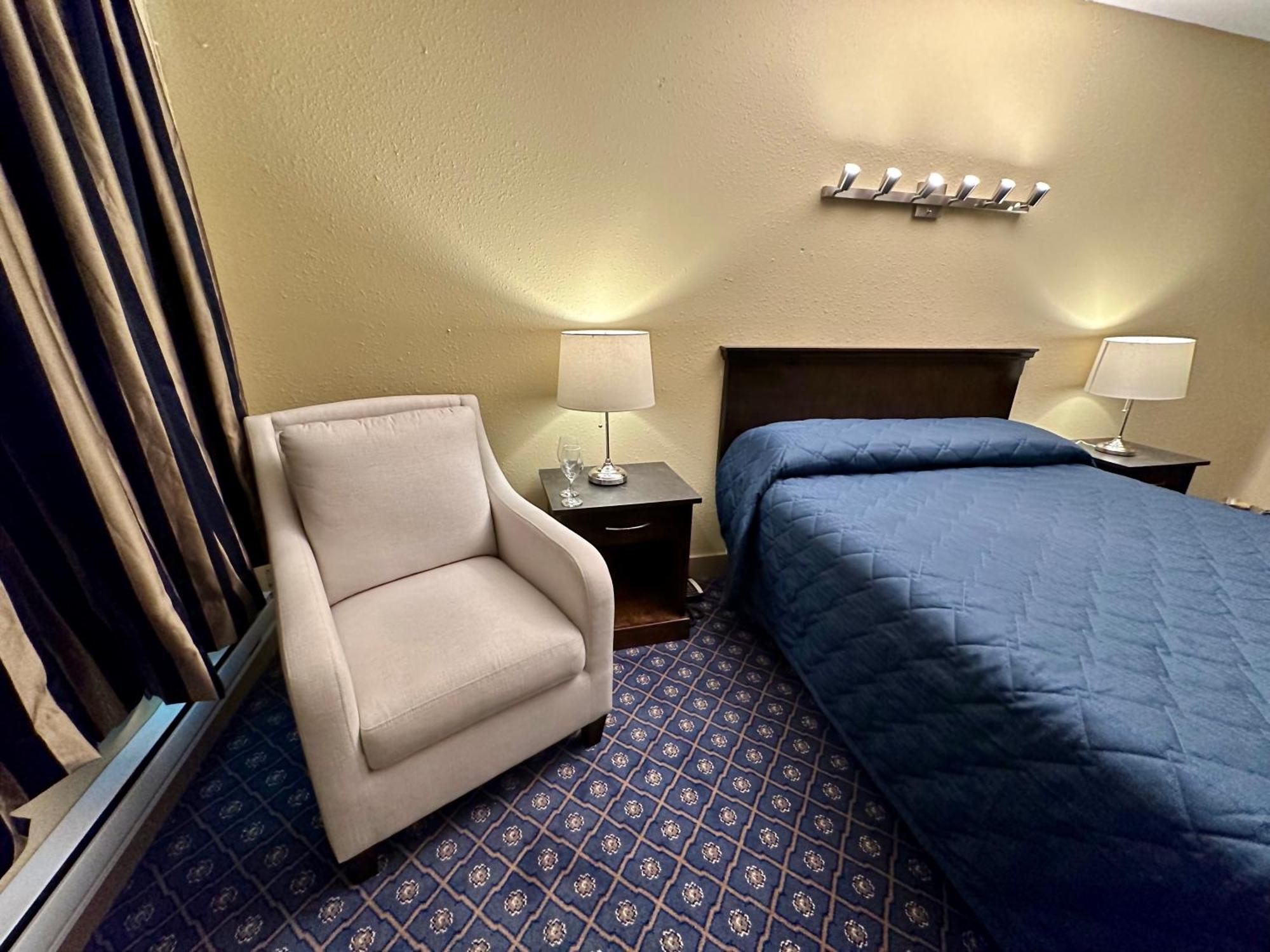 סארי Linda Vista Motel מראה חיצוני תמונה